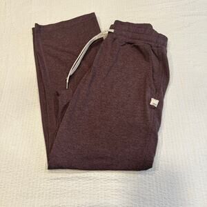 Vuori Women's Leggings in Deep Purple